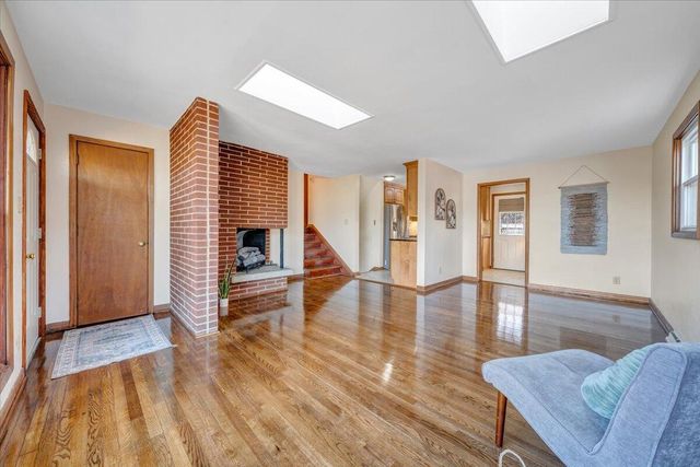 4151 Givens RD, Salem, VA 24153