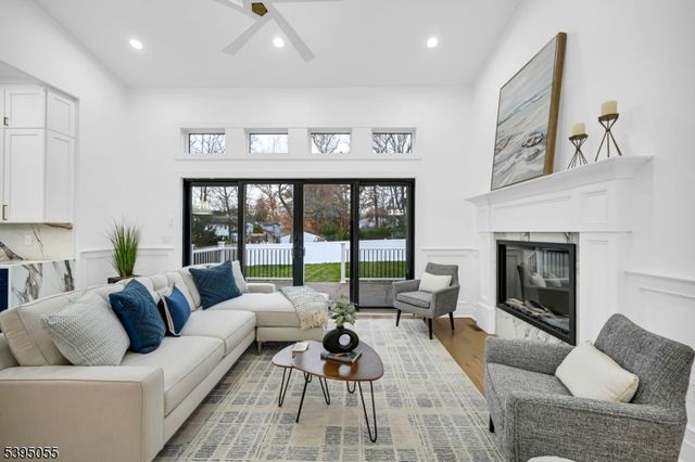 22 Brookside Pl, Livingston Twp., NJ 07039