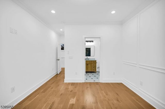 22 Brookside Pl, Livingston Twp., NJ 07039