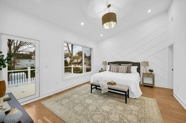 22 Brookside Pl, Livingston Twp., NJ 07039