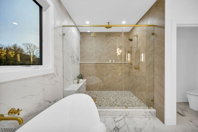 22 Brookside Pl, Livingston Twp., NJ 07039