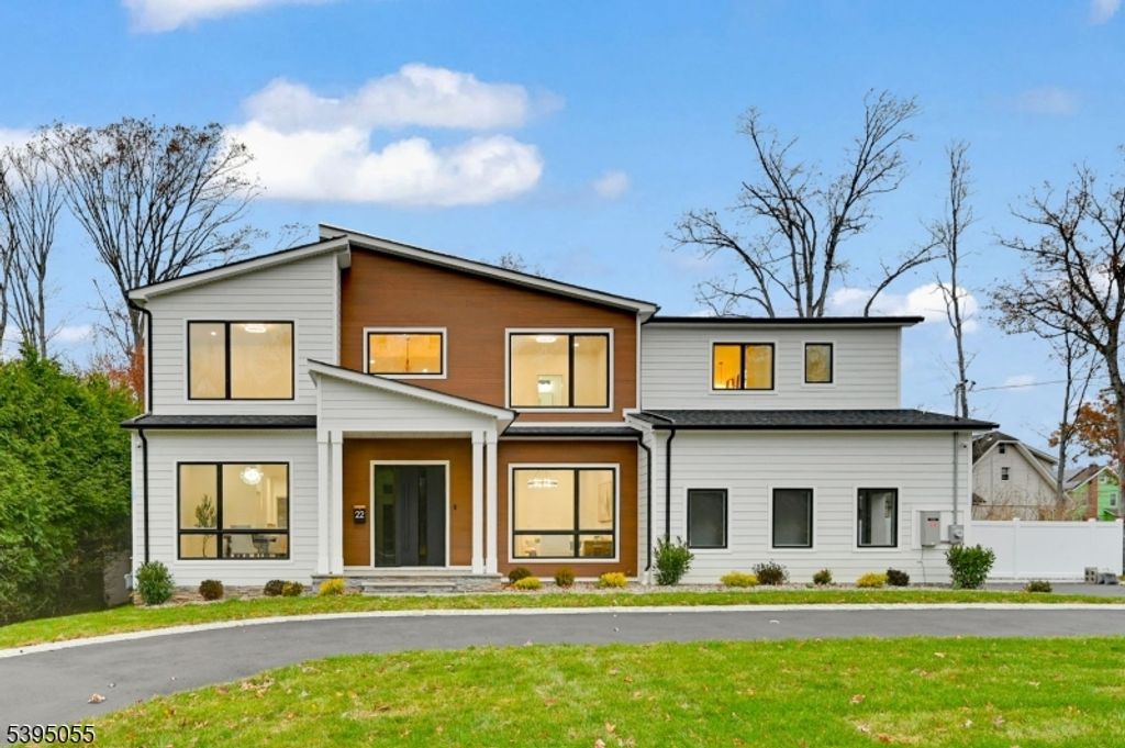 22 Brookside Pl, Livingston Twp., NJ 07039