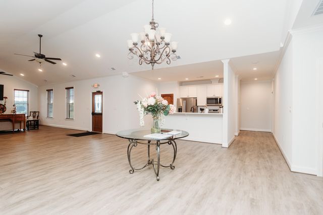 176 Villa Oak CIR, Bedford, VA 24523