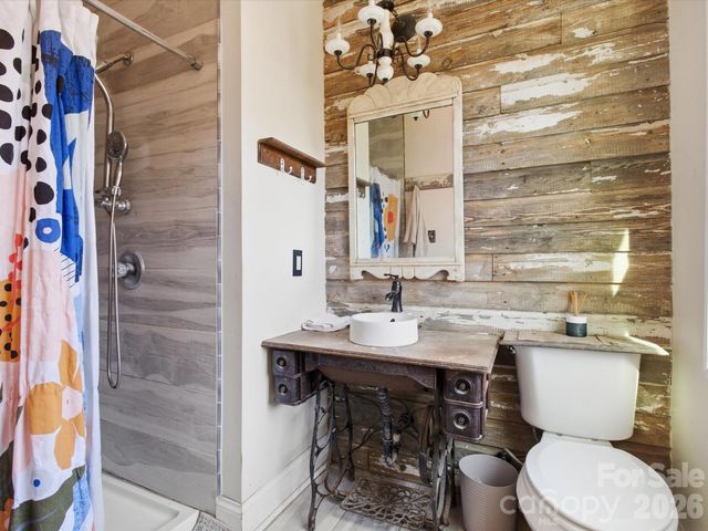 1810 Marguerite Avenue, Charlotte, NC 28205