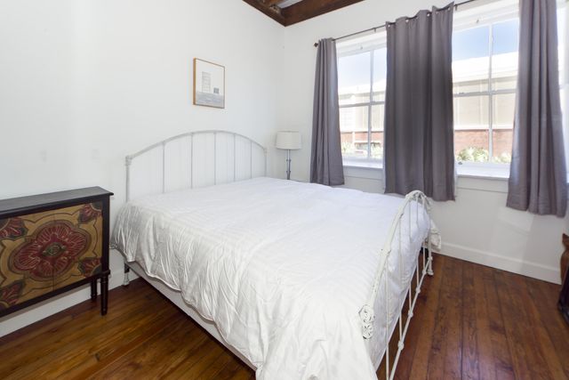 350 King Street 307, Charleston, SC 29401