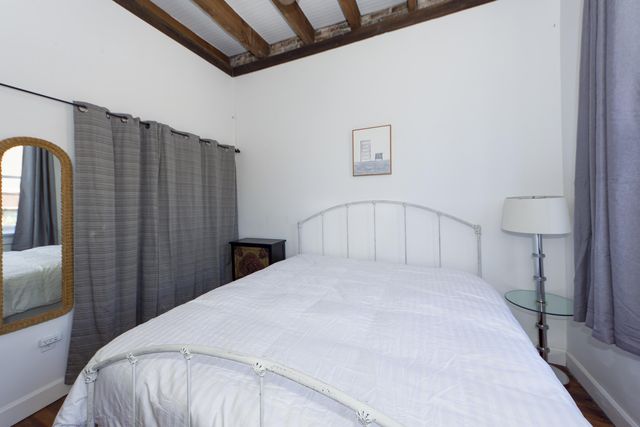 350 King Street 307, Charleston, SC 29401