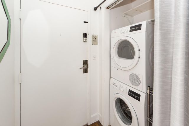 350 King Street 307, Charleston, SC 29401