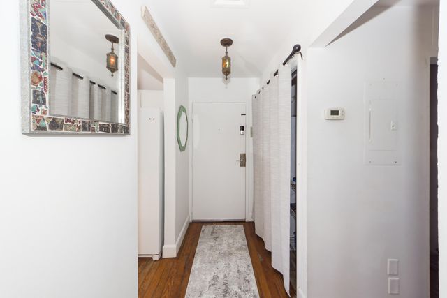 350 King Street 307, Charleston, SC 29401