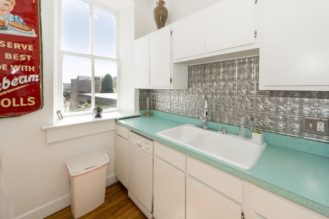 350 King Street 307, Charleston, SC 29401