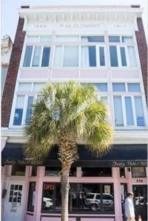 350 King Street 307, Charleston, SC 29401