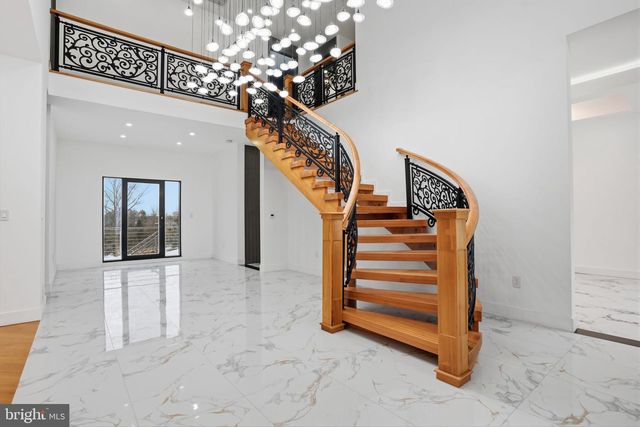 1047 WELSH RD, Huntingdon Valley, PA 19006