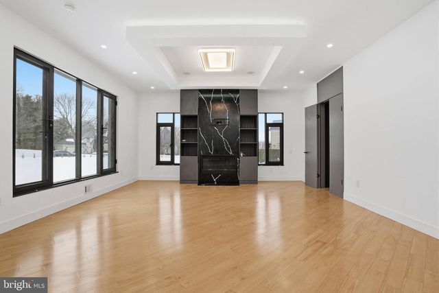 1047 WELSH RD, Huntingdon Valley, PA 19006