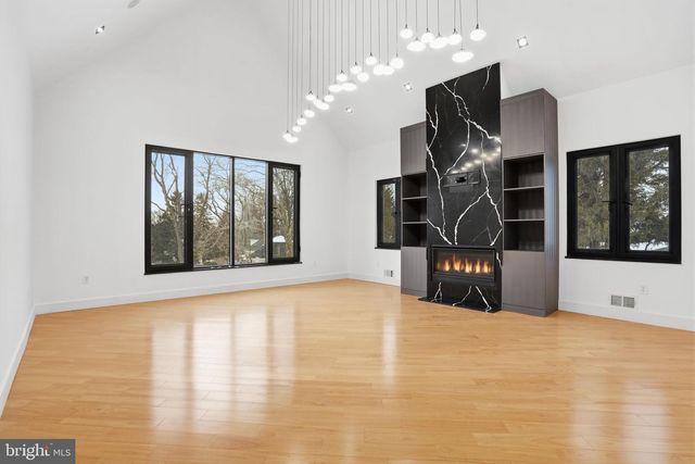 1047 WELSH RD, Huntingdon Valley, PA 19006