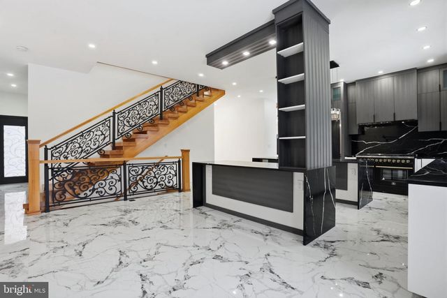 1047 WELSH RD, Huntingdon Valley, PA 19006