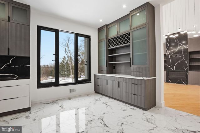 1047 WELSH RD, Huntingdon Valley, PA 19006