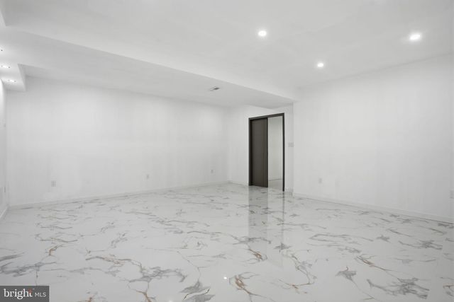 1047 WELSH RD, Huntingdon Valley, PA 19006