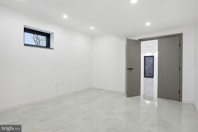 1047 WELSH RD, Huntingdon Valley, PA 19006