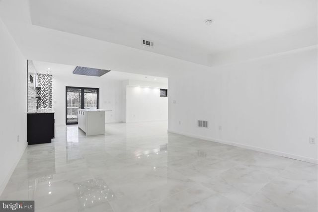 1047 WELSH RD, Huntingdon Valley, PA 19006