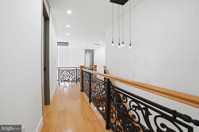 1047 WELSH RD, Huntingdon Valley, PA 19006