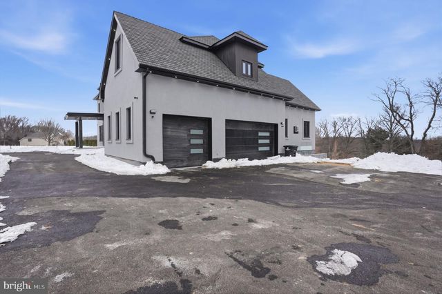 1047 WELSH RD, Huntingdon Valley, PA 19006