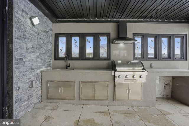 1047 WELSH RD, Huntingdon Valley, PA 19006