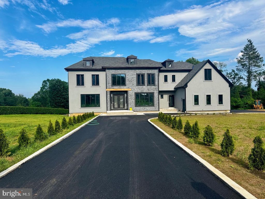 1047 WELSH RD, Huntingdon Valley, PA 19006