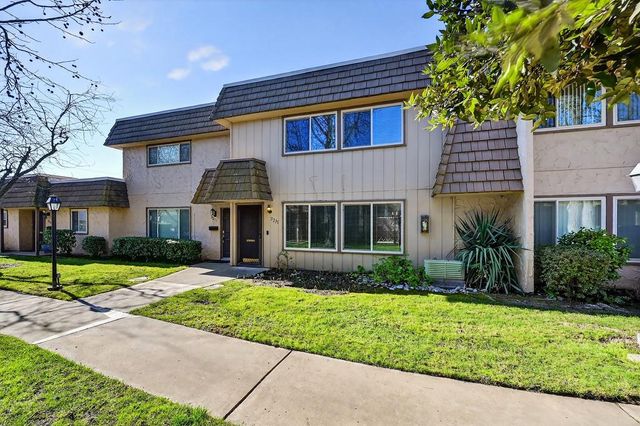 3275 Via Grande, Sacramento, CA 95825