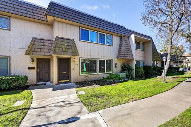 3275 Via Grande, Sacramento, CA 95825