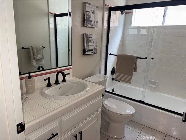 818 S Averill 2, San Pedro, CA 90732