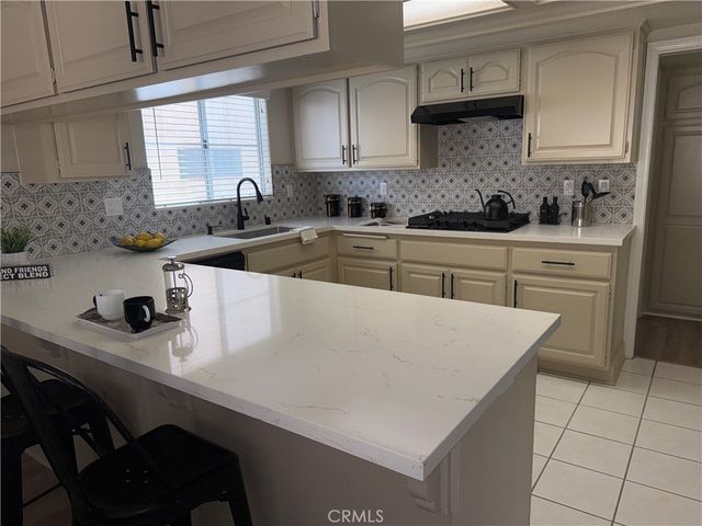 818 S Averill 2, San Pedro, CA 90732