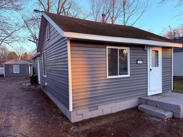 1379 Rose Avenue, Benton Harbor, MI 49022