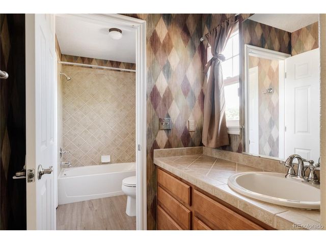 6718 Taft Ct, Arvada, CO 80004