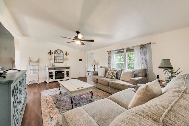 7203 Fm 2622, Ponder, TX 76259