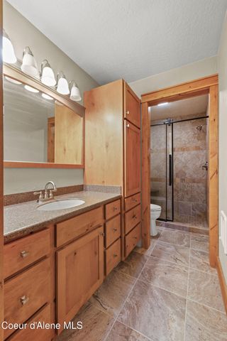 981 E Loch Lomond CT, Hayden, ID 83835
