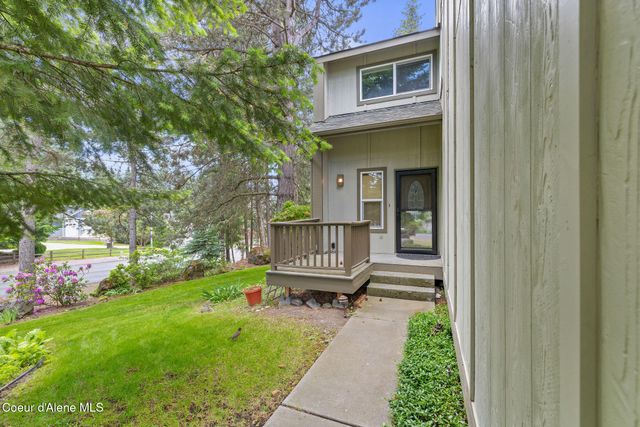 981 E Loch Lomond CT, Hayden, ID 83835