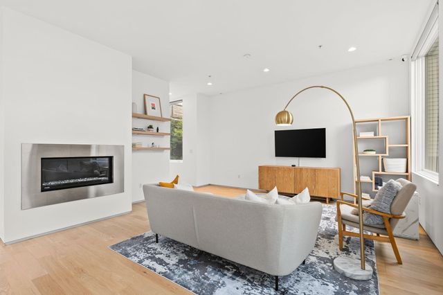 537 East 1st Street 6A, Boston, MA 02127