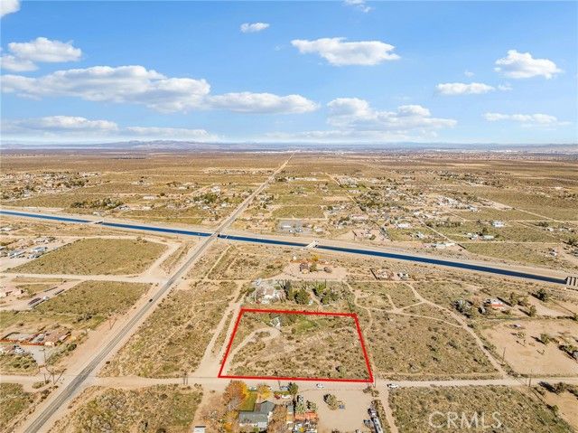 9770 2nd, Phelan, CA 92371