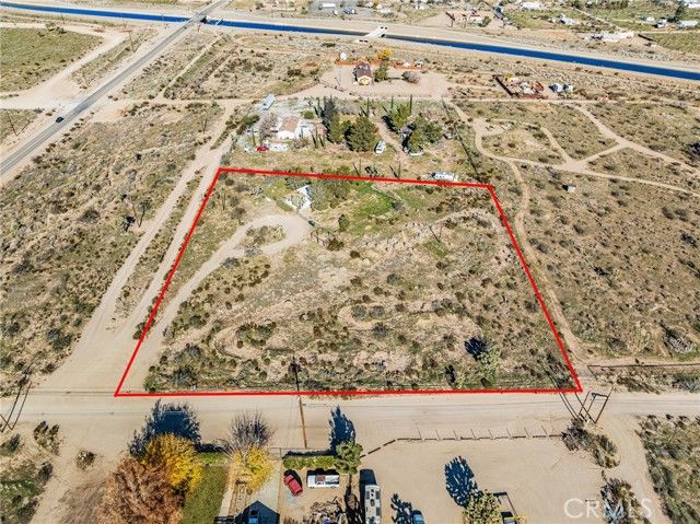 9770 2nd, Phelan, CA 92371