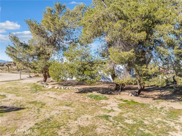 9770 2nd, Phelan, CA 92371