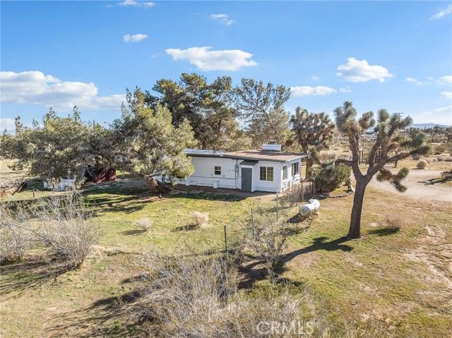 9770 2nd, Phelan, CA 92371