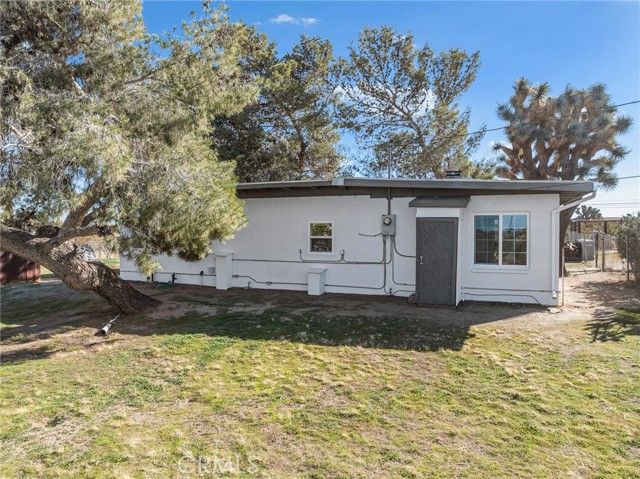 9770 2nd, Phelan, CA 92371