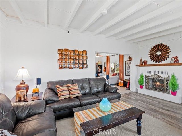 9770 2nd, Phelan, CA 92371