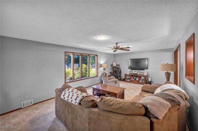 30603 Crescent, Willowick, OH 44095