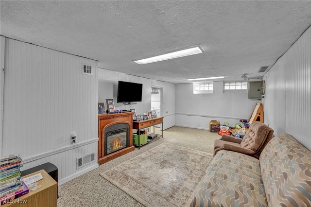 30603 Crescent, Willowick, OH 44095