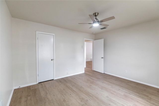 1610 Brown Trail, Hurst, TX 76054