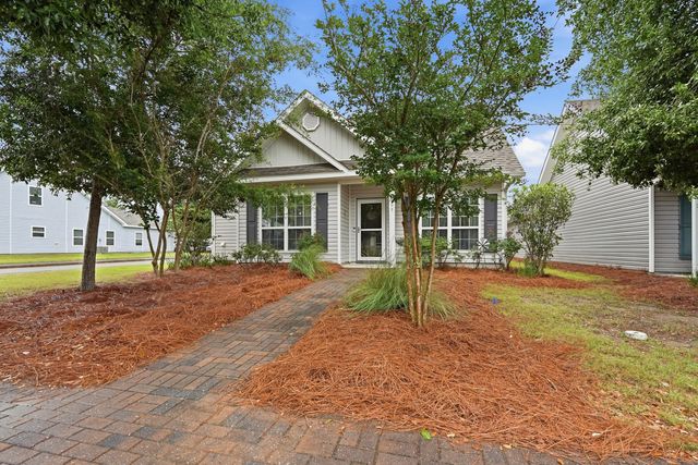 209 Nelly Street, Freeport, FL 32439