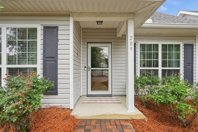 209 Nelly Street, Freeport, FL 32439