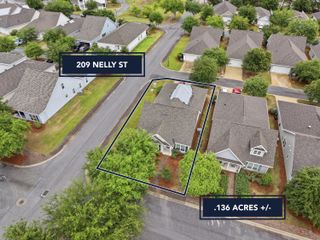 209 Nelly Street, Freeport, FL 32439