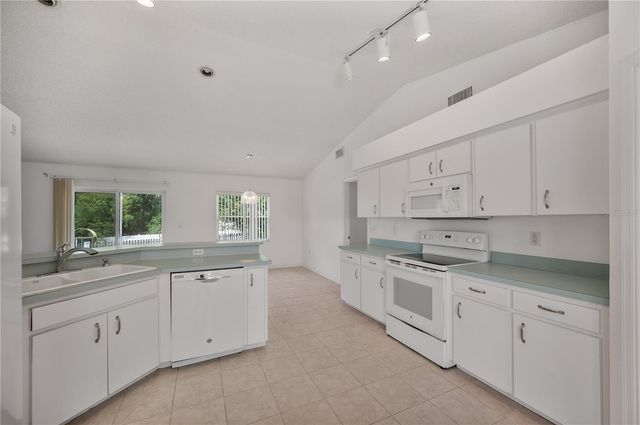 6217 CROSS CREEK BOULEVARD, Lakeland, FL 33813