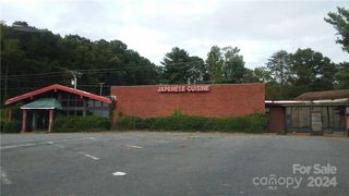 102 Sanford Drive, Morganton, NC 28680